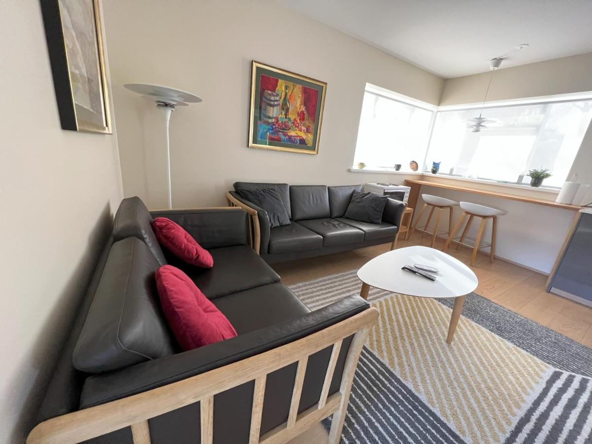 Guesthouse Akureyri - Apartments Near Down Town Exterior photo